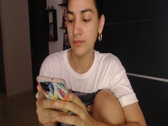 Live sex webcam photo for Mandy_berry1 #254113922