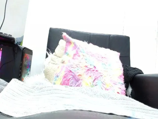 Live sex webcam photo for Lindsy_blue #262007463