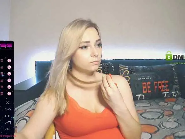 Live sex webcam photo for ORNELLAMUTTY #251208474