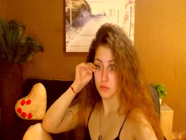 Live sex webcam photo for MsDream_ #261933514