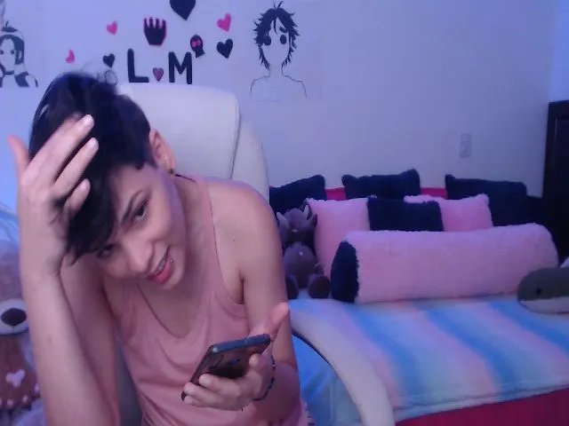 Live sex webcam photo for Laura_R23 #263240906