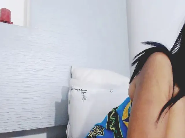 Live sex webcam photo for Indianmilf58 #259475480