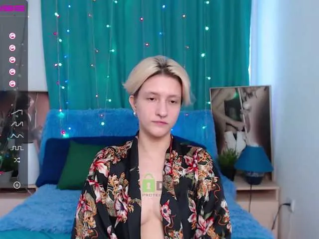 Live sex webcam photo for KateShave #254715172