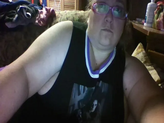 Live sex webcam photo for BBWAngel85 #260385824