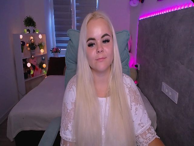 Live sex webcam photo for Jenni__fer #255213797