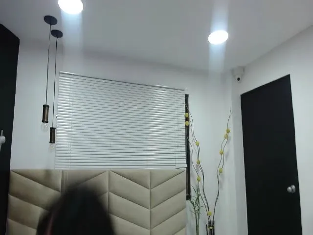 Live sex webcam photo for ShenLong3 #257926177
