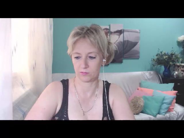 Live sex webcam photo for Silis44 #259924495