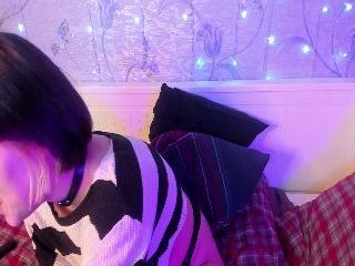 Live sex webcam photo for LoveMeLoveMy #251985732