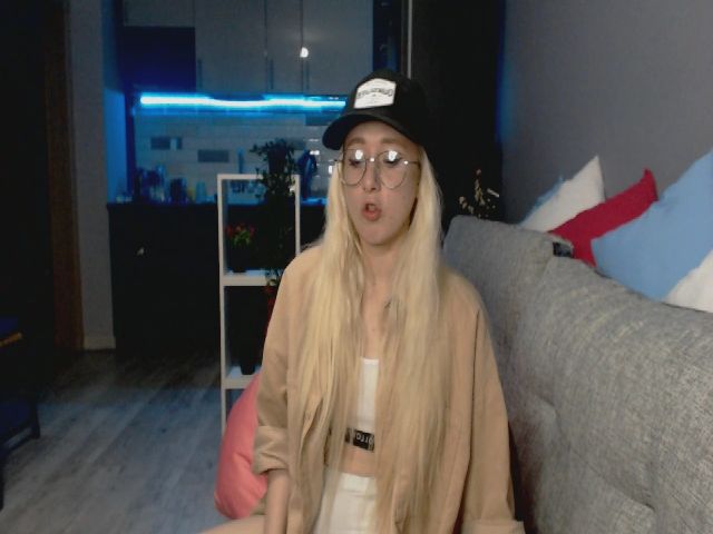 Live sex webcam photo for Anabel_Xoxo #262875406