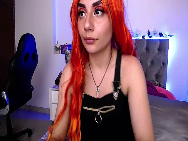Live sex webcam photo for Cristal_19 #255297672