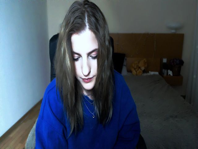 Live sex webcam photo for Sofia__White #259494097