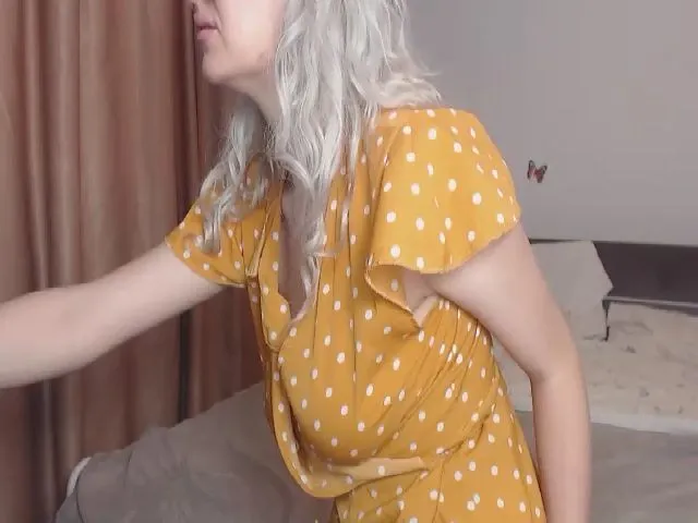 Live sex webcam photo for SofiaSarah #253473270