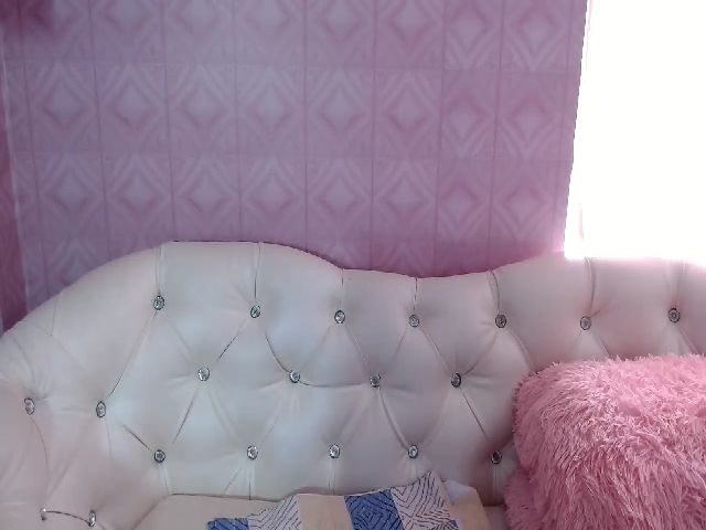 Live sex webcam photo for Aniie_pink #253814185