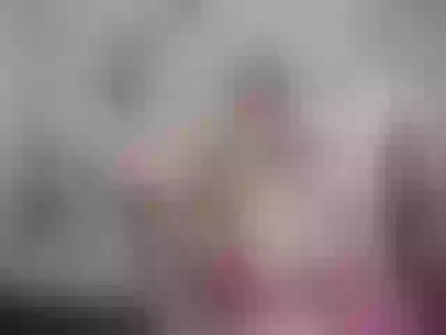 Live sex webcam photo for SexyAshley2x #254775381