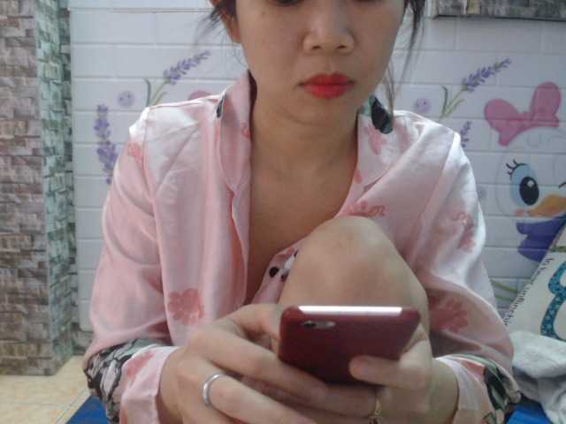 Live sex webcam photo for Asianminx #251103907