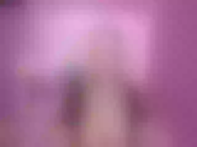 Live sex webcam photo for PtiMermaid #258428727