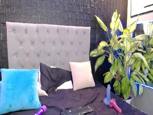 Live sex webcam photo for Ayisha_ #262822359