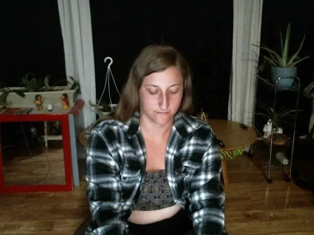 Live sex webcam photo for SuzieMoon #265340233