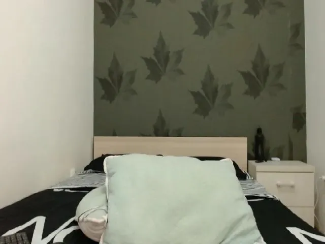 Live sex webcam photo for Charly_jo #258093997