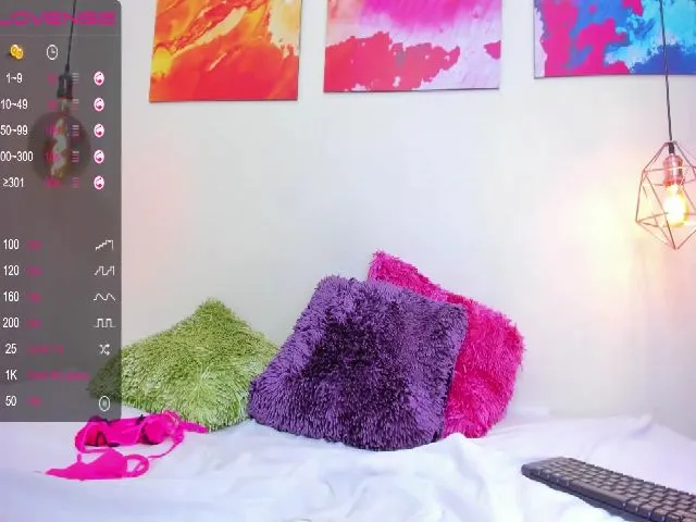 Live sex webcam photo for Kimberlyjuicy #263886116