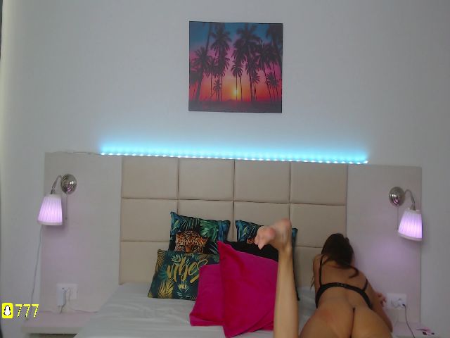 Live sex webcam photo for LaniaJ #263560840