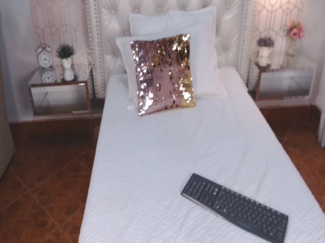 Live sex webcam photo for Rouse_bennett #254992453