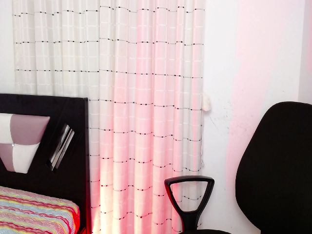 Live sex webcam photo for milania_stark #260477901