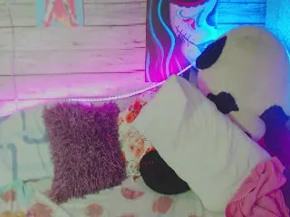 Live sex webcam photo for Lucy_park #251688973