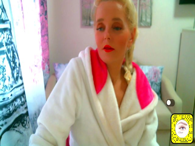 Live sex webcam photo for ChristiRoses #263037626