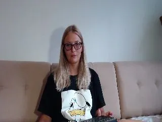 Live sex webcam photo for UrBlack_Kitty #251908731