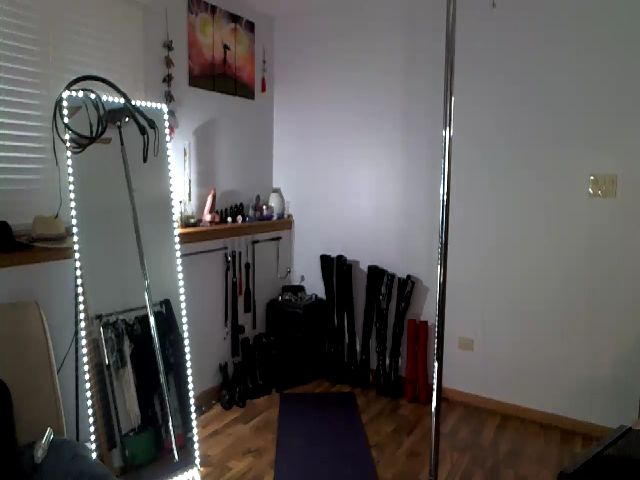 Live sex webcam photo for SamSamCam #258788253