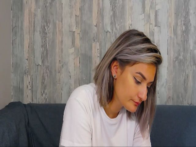 Live sex webcam photo for SecretAmber #255627289