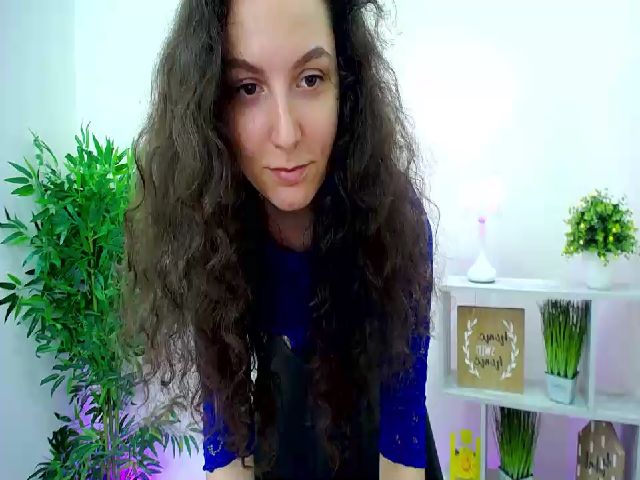 Live sex webcam photo for Linda__sweet #255950882