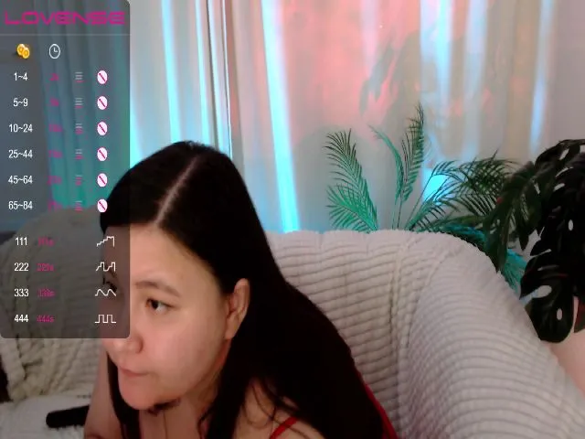 Live sex webcam photo for MinaMosss #253410605