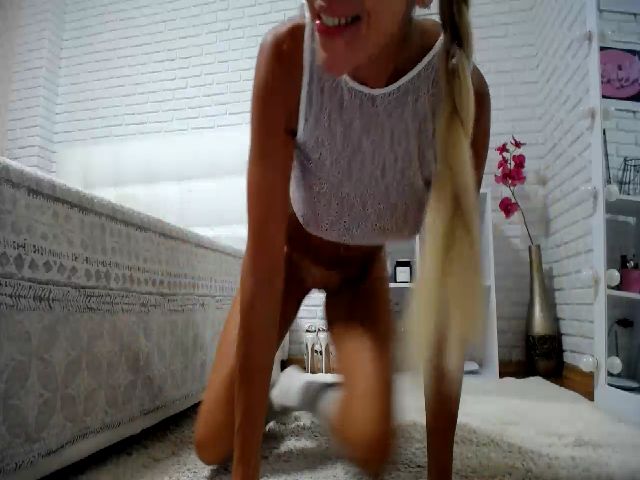 Live sex webcam photo for Malina_XXX #261357614