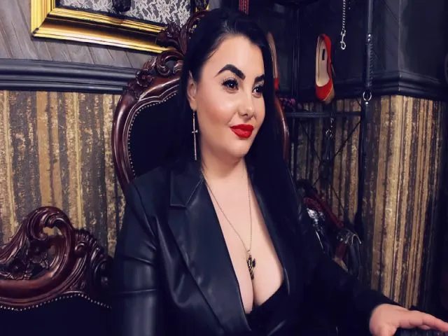 Live sex webcam photo for MelissaGlow #255973122