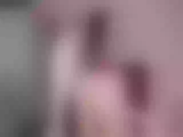 Live sex webcam photo for Sun_kissed1 #252783048