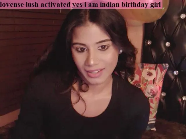 Live sex webcam photo for PARADISEQEEN #253534063