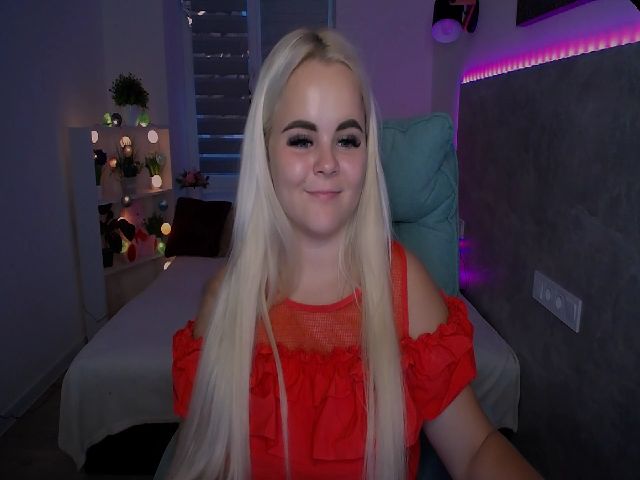 Live sex webcam photo for Jenni__fer #261064025