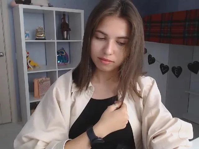 Live sex webcam photo for YourrAngell #256204060