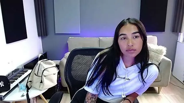 Live sex webcam photo for jade_youtan #244797992