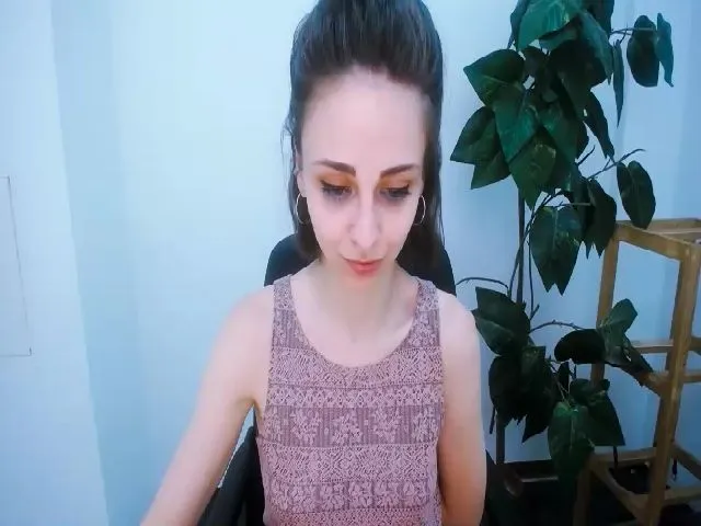 Live sex webcam photo for Tetti_Korti #256979786