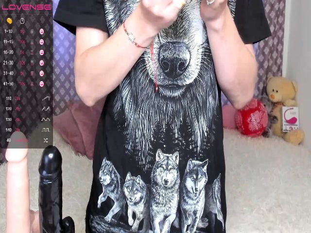 Live sex webcam photo for MadissonKiss #256778595