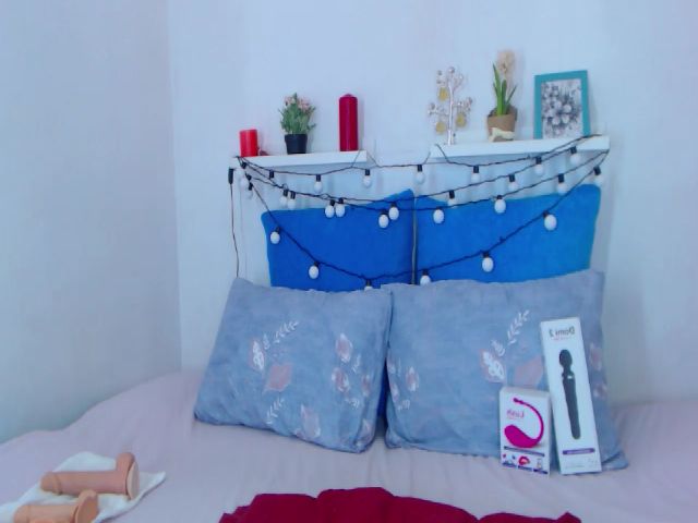 Live sex webcam photo for Lanna_Wolf #254373693