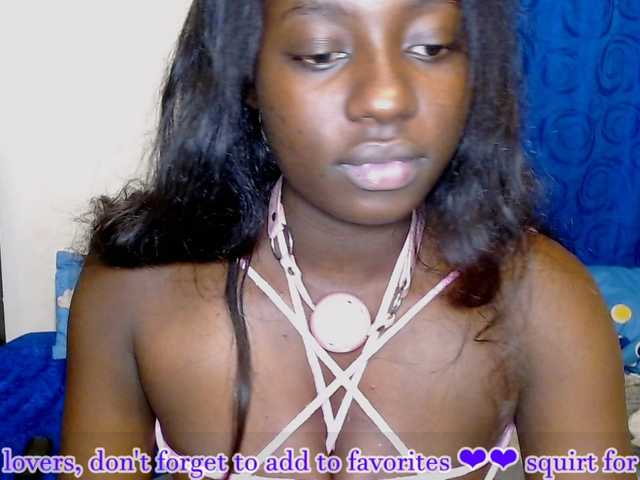 Live sex webcam photo for Almaahotxxx #240985263