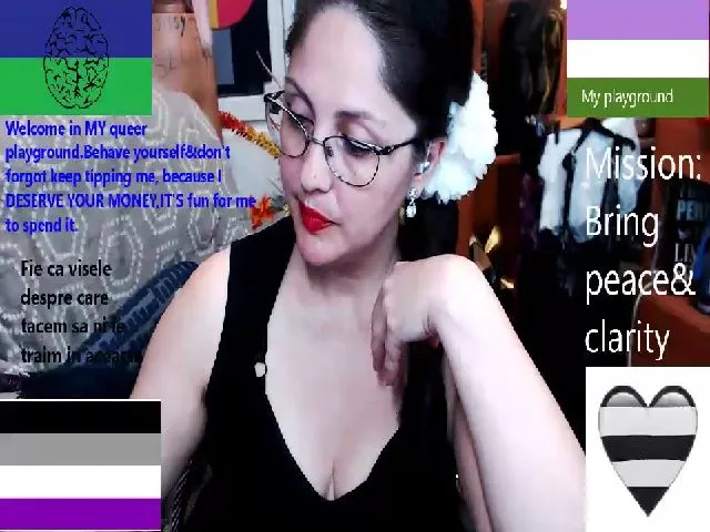 Live sex webcam photo for ImperatrizaS #255199405