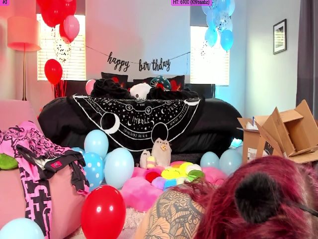 Live sex webcam photo for KasaraWood #255202432