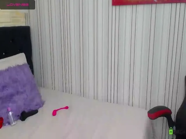 Live sex webcam photo for Darky_up #265072225