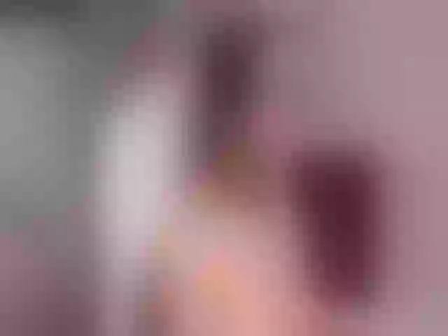 Live sex webcam photo for Sun_kissed1 #262590978