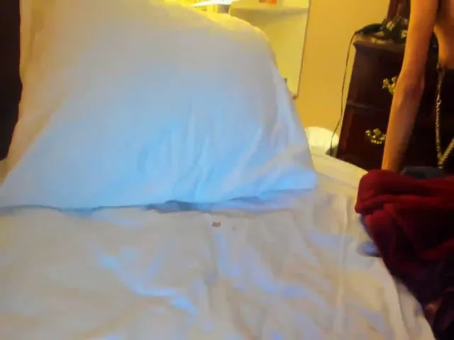 Live sex webcam photo for DearEvie #254713872